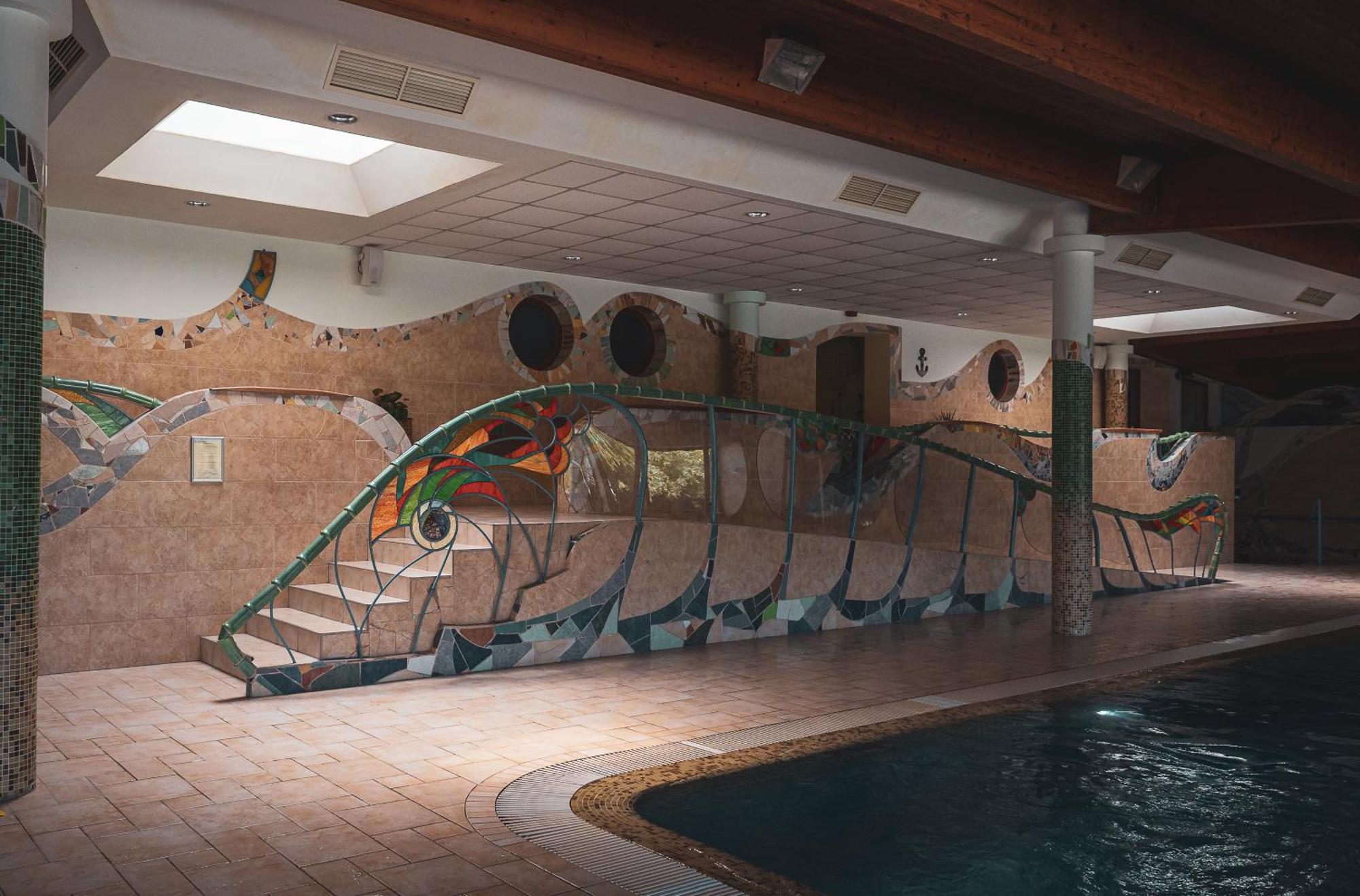Hetkuti Wellness Hotel Мор Екстер'єр фото