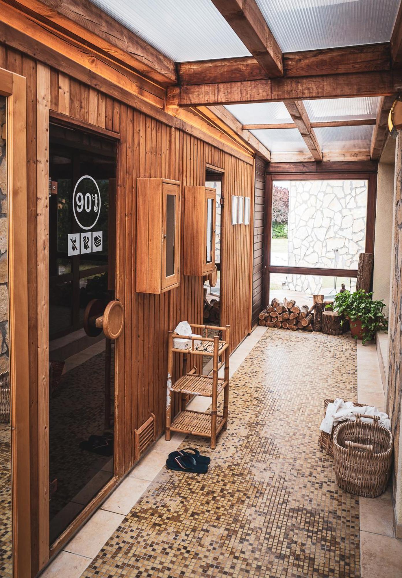 Hetkuti Wellness Hotel Мор Екстер'єр фото